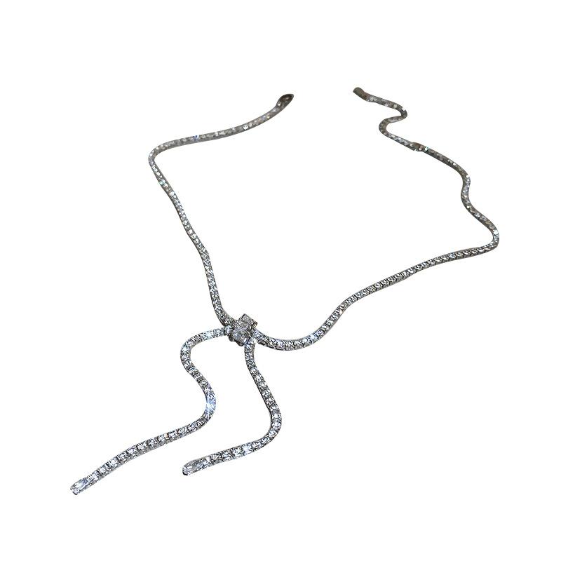 Ретро Минималистское Ожерелье Ожерелье Флэш-Девушки Ожерелье с Луком Ins Wind Fashion Pull Ожерелье Цепь Ключицы Простой Темперамент Светлое Роскошное Ожерелье