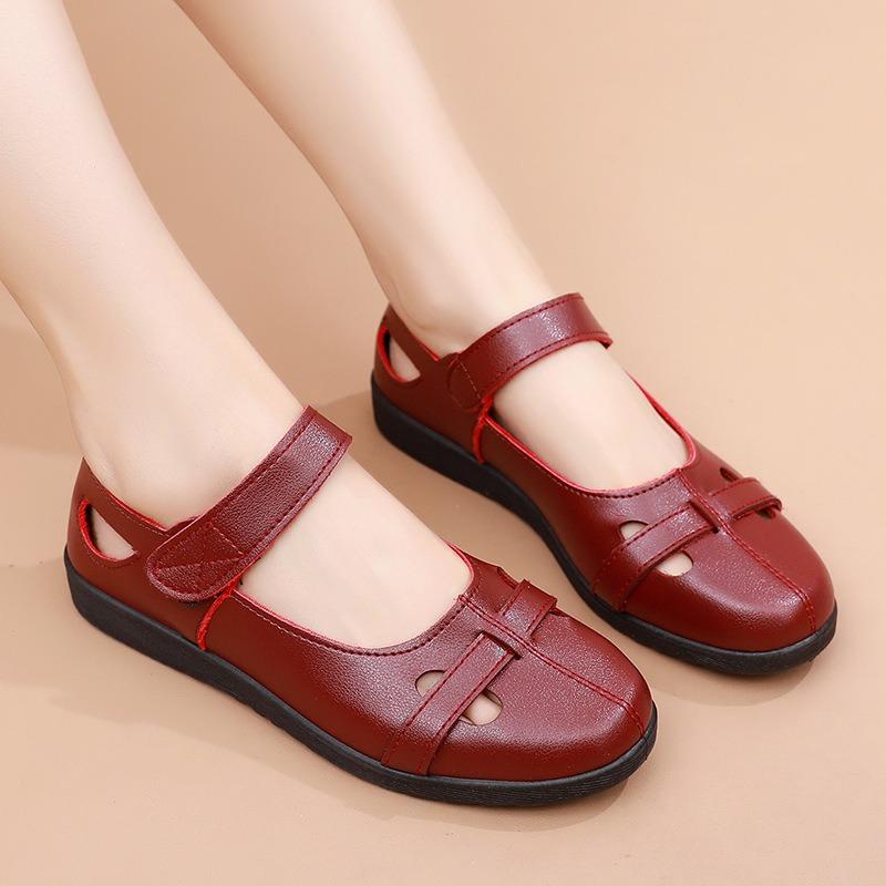 Baotou Hollow Shoes Sandals Women's Summer Flat-soled Medium and Old Leather Shoes Non-slip Soft-soled Elderly Hole Work Shoes
