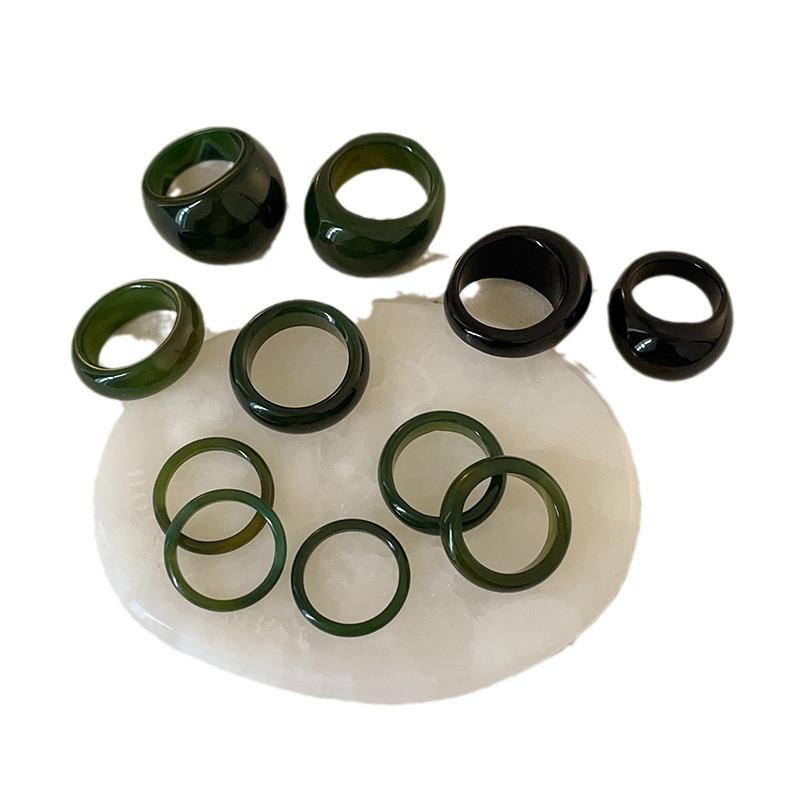 Niche Light Luxury Natural Green Agate Ring Women'S Retro Unique Personality Fashion Temperament Elegant Versatile Ring Ring