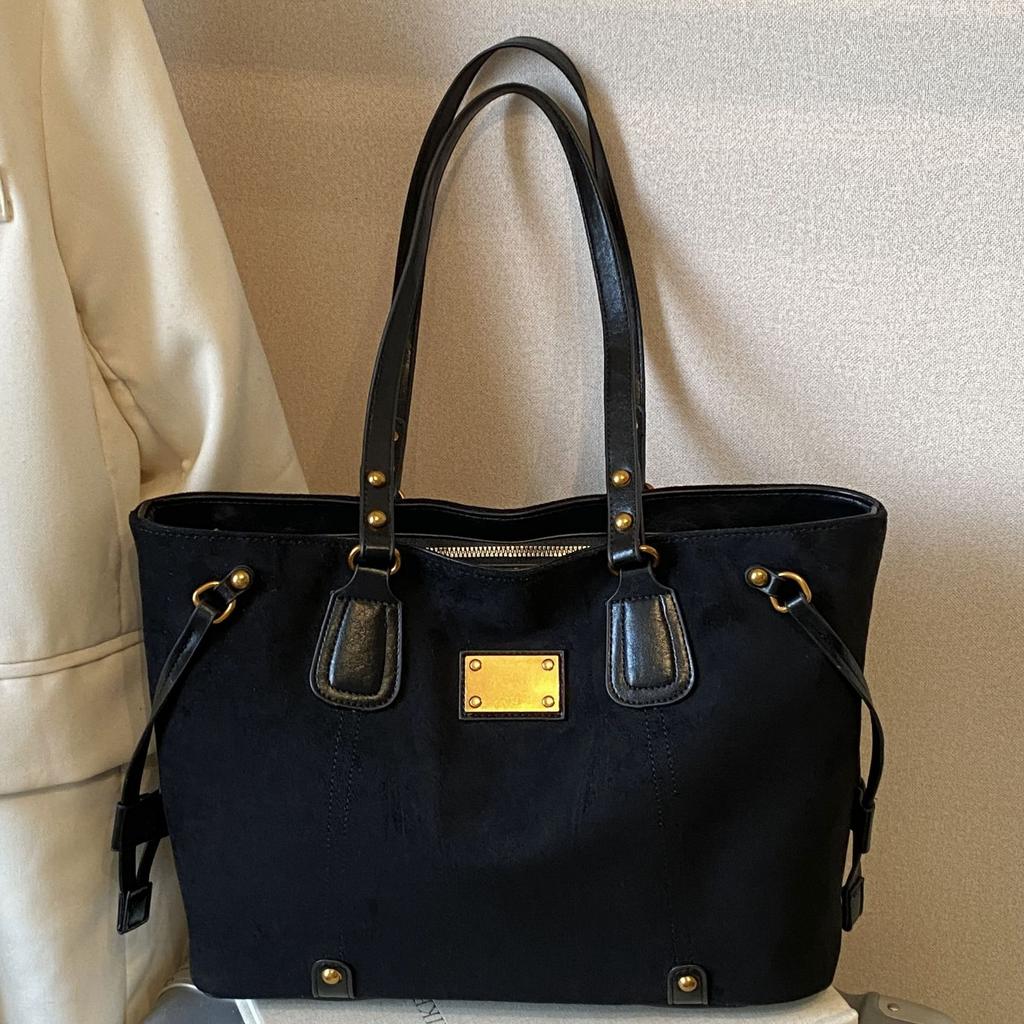 Винтажная сумка большой вместимости женская 2025 новая модная замшевая сумка-тоут простая наплечная сумка для поездок