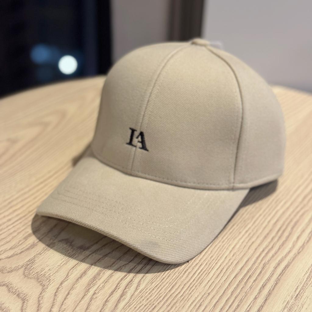 New Autumn and Winter Fashionable Hard Top Large Head Circumference Warm Baseball Cap for Men and Women Versatile Face Showing Small Peaked Cap