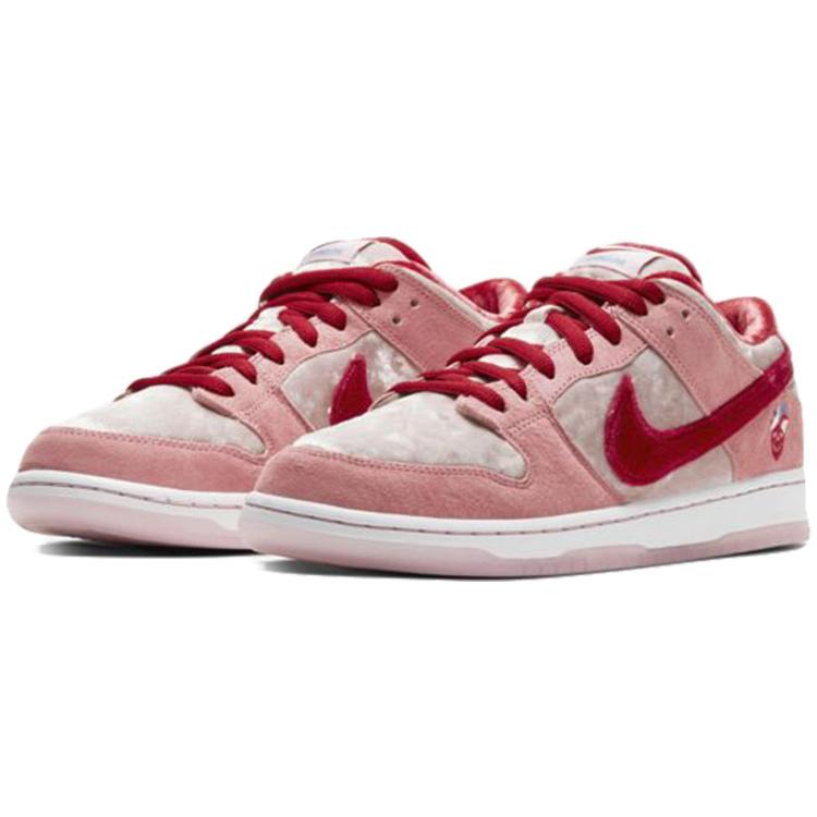 Nike SB Dunk Low StrangeLove CT2552-800