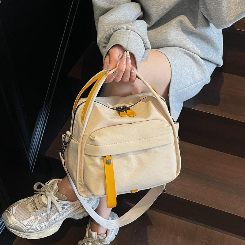 Japanese Casual Versatile Nylon Cloth Small Bag 2025 New Fashion Portable Shoulder Bag Commuter Messenger Bag