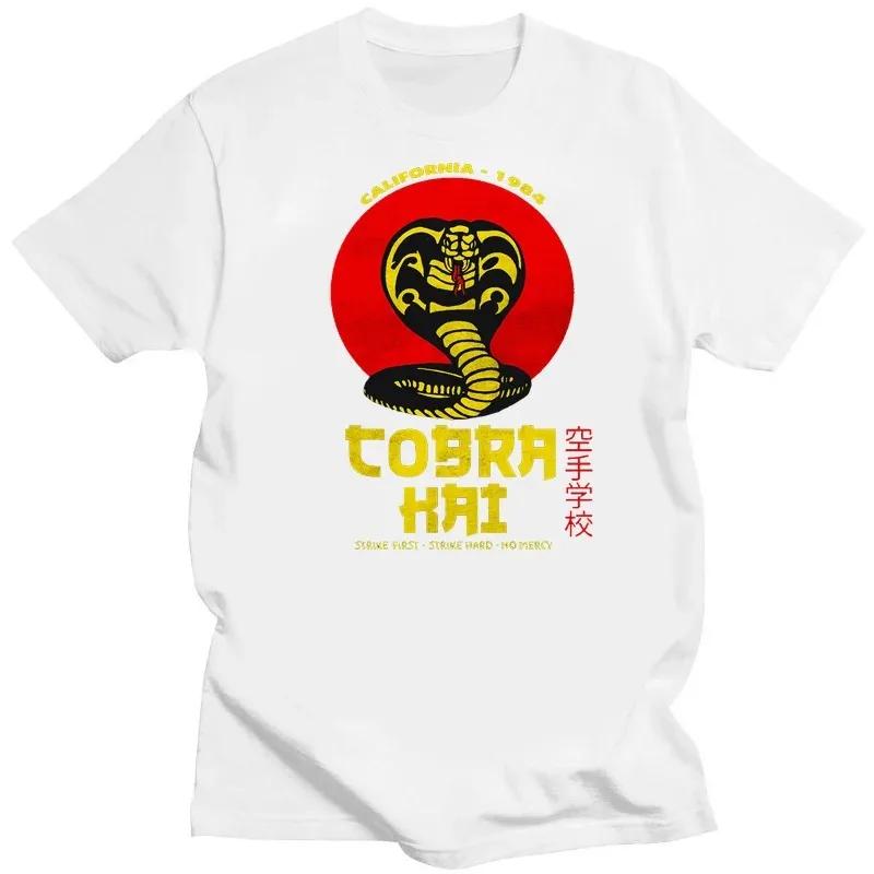 Винтажная футболка Cobra Kai Мужская футболка Уникальная футболка С коротким рукавом Малыш-каратист Ударь первым Ударь сильно Без пощады Топы Ropa Hombre