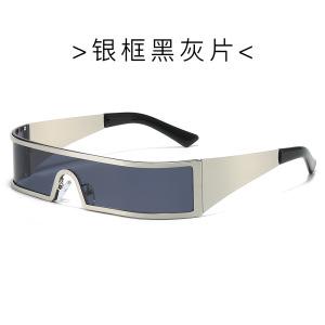 One-piece European and American ins fashion design integrated future tech narrow frame outdoor sunglasses.