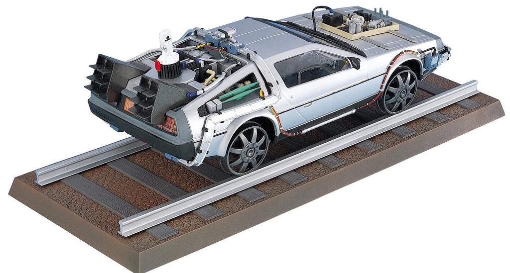 Aoshima Bunka Kyozaisha Movie Mecha Series Back to Future Delorean Часть III Railroad Scale Plastic Model No.10 & 1/24