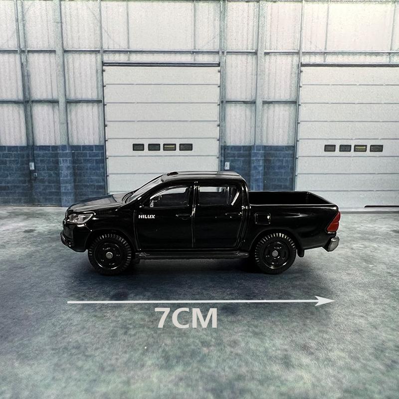 Toyota Hilux Литые модели автомобилей и игрушечные транспортные средства Модель автомобиля Масштабная миниатюрная модель автомобиля для детей