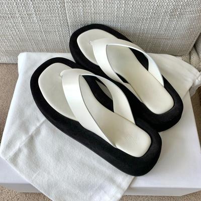 Версия из овчины, нишевый дизайн, кожаные шлепанцы на толстой подошве, женская летняя одежда, пляжные женские классные тапочки, полутапочки