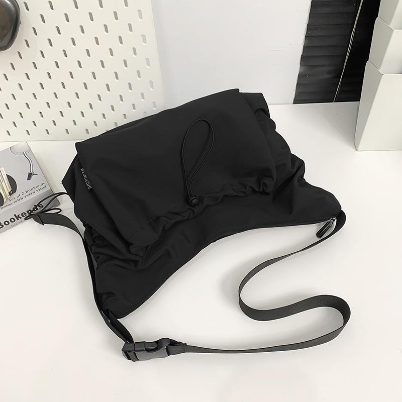 Large Capacity Drawstring Bag Men Lightweight Crossbody Bag Women Commuter Shoulder Tote Bag