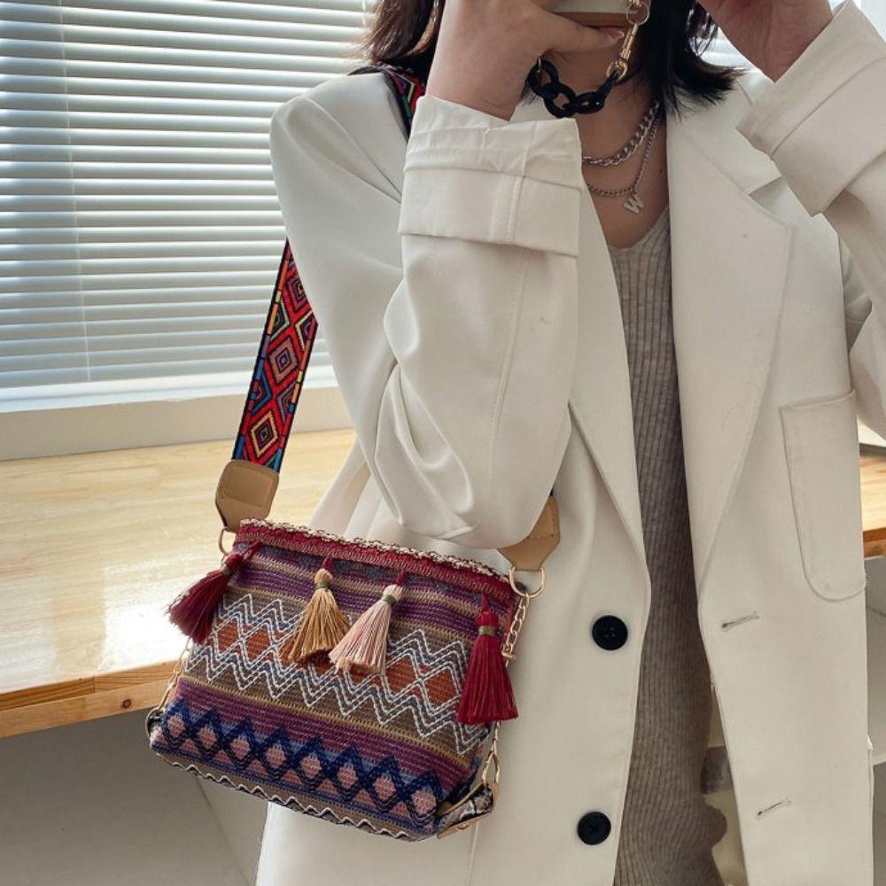 Woven Fringe Shoulder Bag Tassel Bohemian Phone Bag All-match Ethnic Style Crossbody Bags Travel