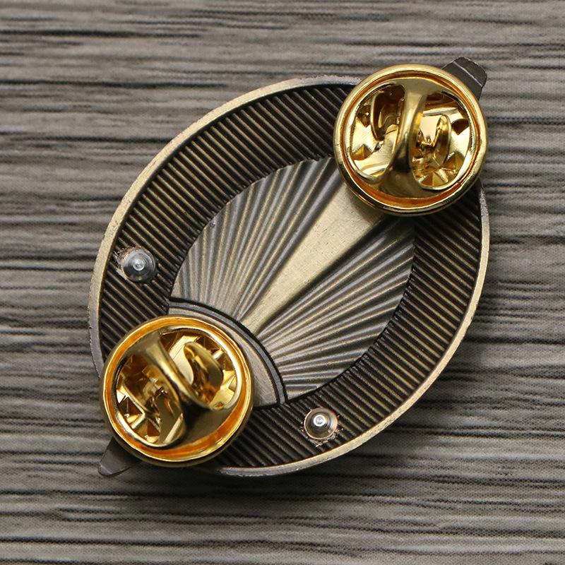 Медаль СССР Медаль МВД «За выдающиеся заслуги» Медаль КГБ Знак Российского Двуглавого Орла