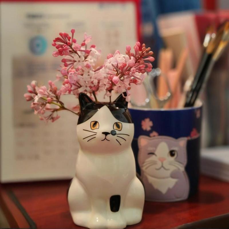 1PC Cute Cat-themed Vase Cat Pottery Multi-Functional Pen Holder Ceramic Cat Decor Cat Lover Gift Idea 6.7x6.3x12cm