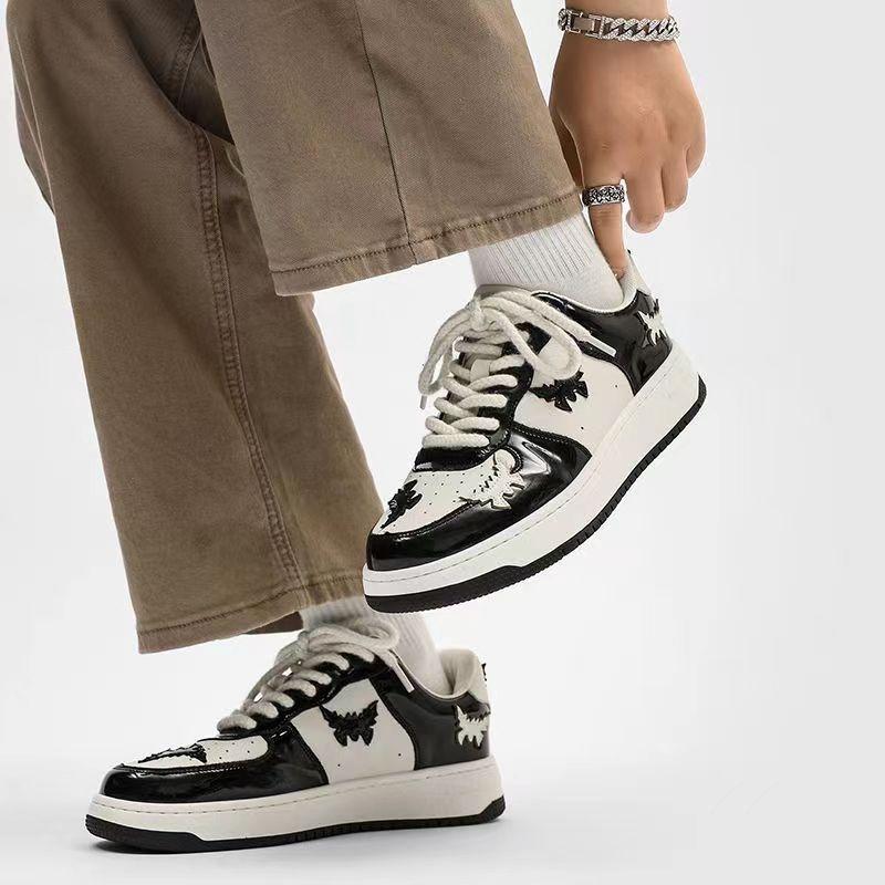 Women Autumn Y2k Breathable Couple Sneaker Red Bat Pattern Winter Man Skateboard Shoes Gothic Vintage Designer Shoes Size 35-44