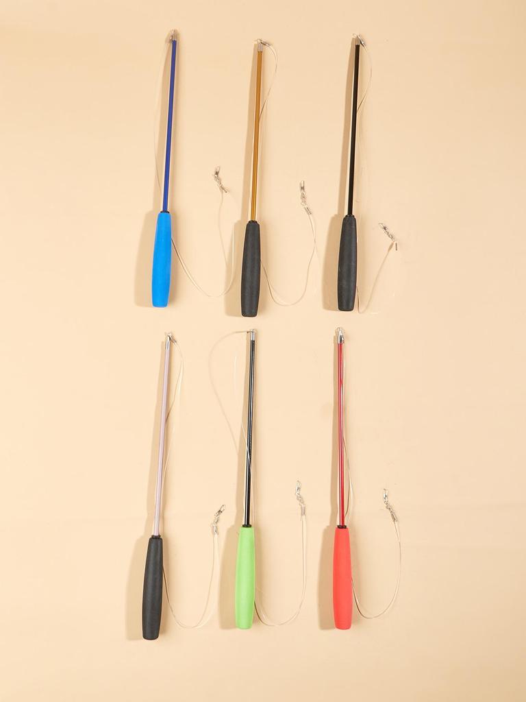 Популярная палочка-дразнилка для кошек: Трехсекционная удочка с несколькими вариантами расцветок для развлечения.