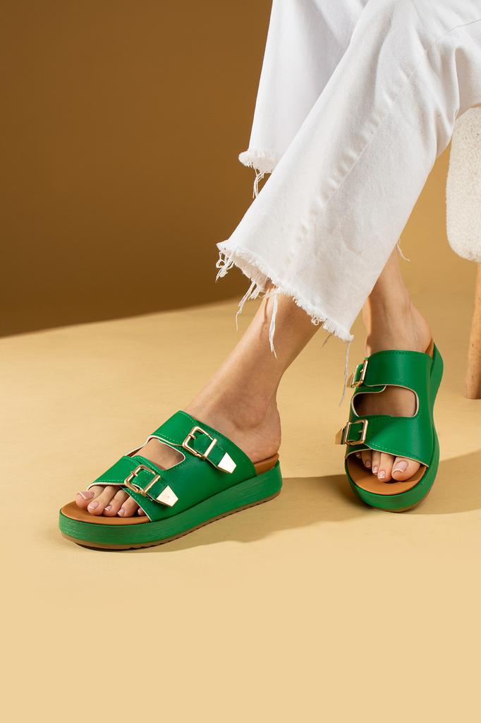 Женские тапочки на комфортной подошве с двойной золотой пряжкой 70-0232-24