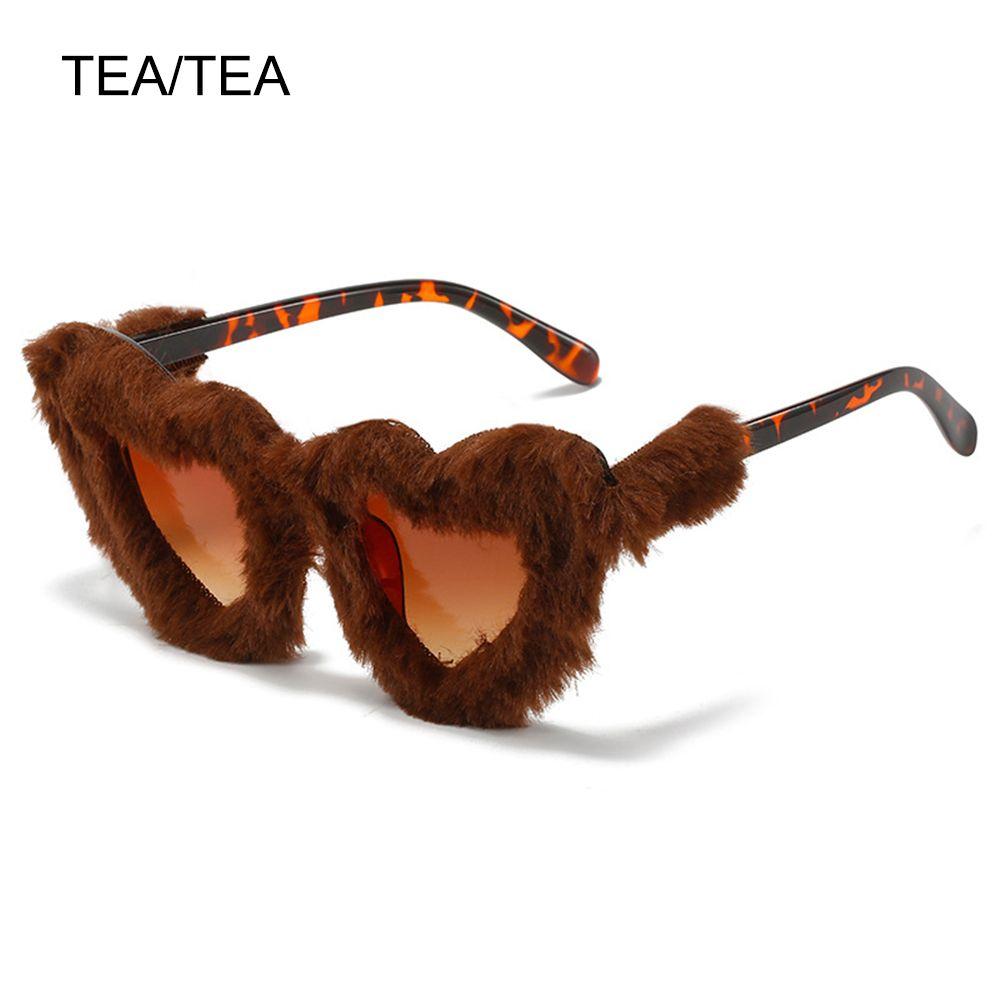 Retro Fashion Love Heart Sunglasses Clout Goggle Women Plush Decor Sunglasses Eyewear Ladies Shades Heart-Shaped Sunglasses