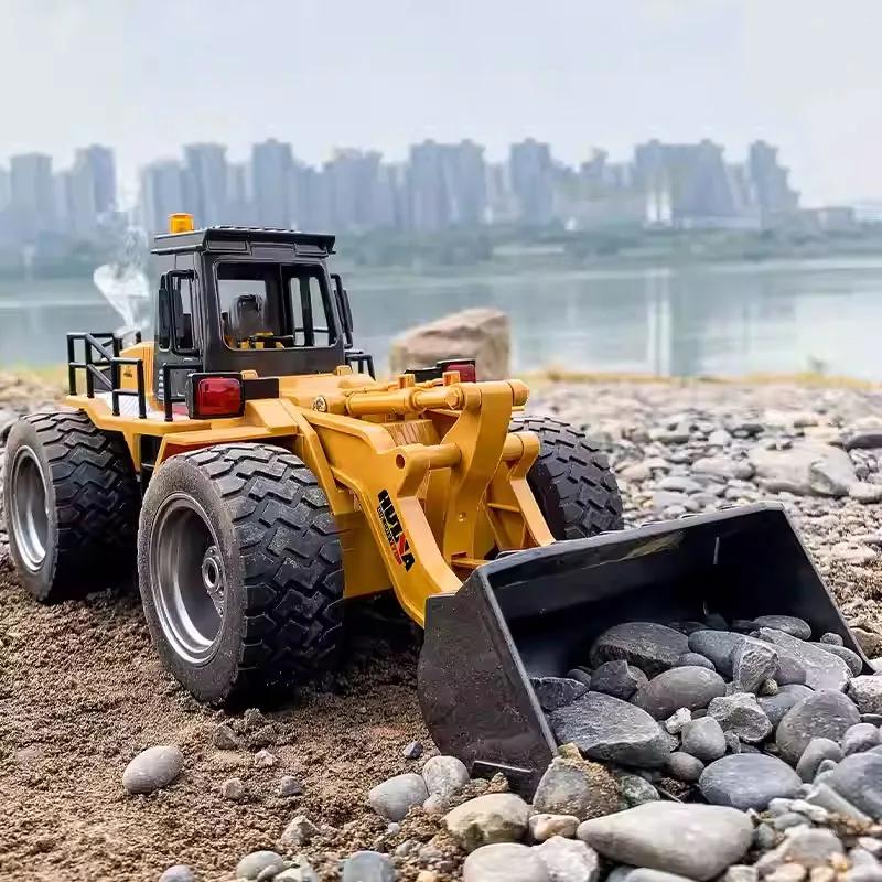 HUINA 1560 1/18 Радиоуправляемый бульдозер из сплава Модель трактора 2,4G RC Гусеничный Радиоуправляемые машины Грузовики Инженерная машина Игрушки для мальчиков Подарки