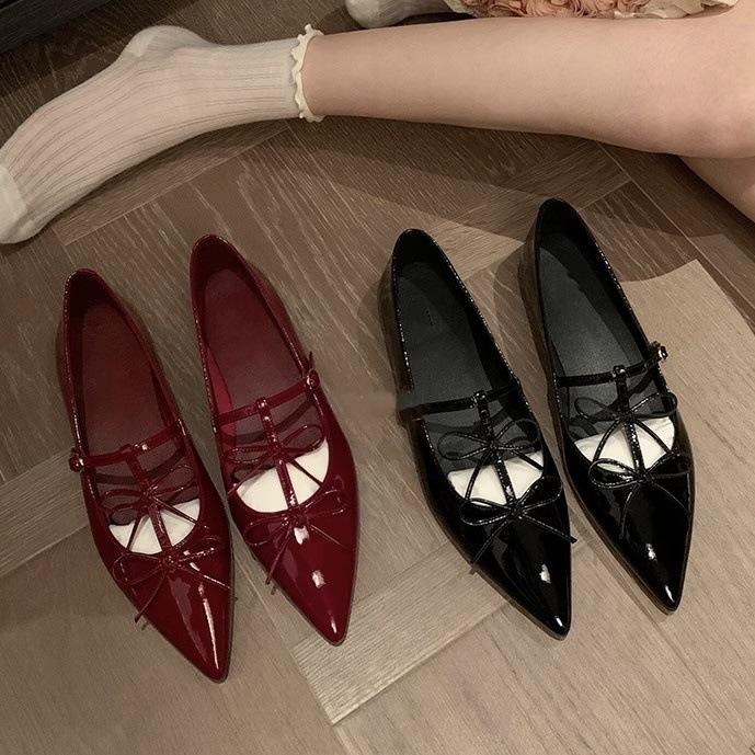 Весенняя коллекция 2025 года из коровьей кожи~ Вечеринка по случаю ужина Хепберн~ Туфли Мэри Джейн на плоской подошве с заостренным бантом и неглубоким носком, женская банкетная обувь