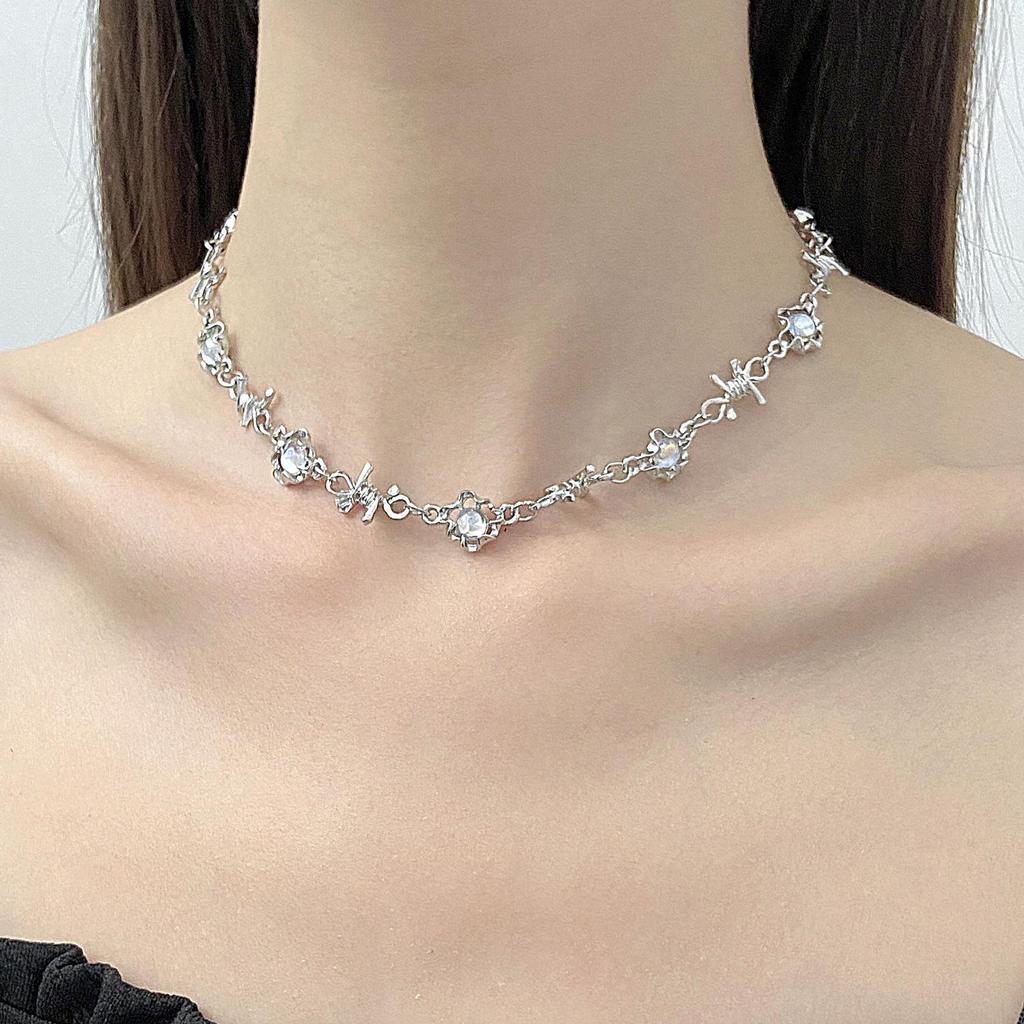 Punk Rivet Cross Clavicle Chain Choker Necklace for Men & Women