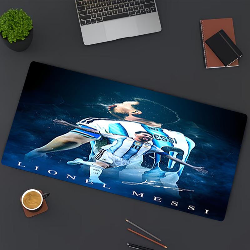 football player Print Mouse Pad, for Keyboard Pad Laptop PC Mat for Office Home Use, Desk Decor, Perfect Birthday Gift for Gamers