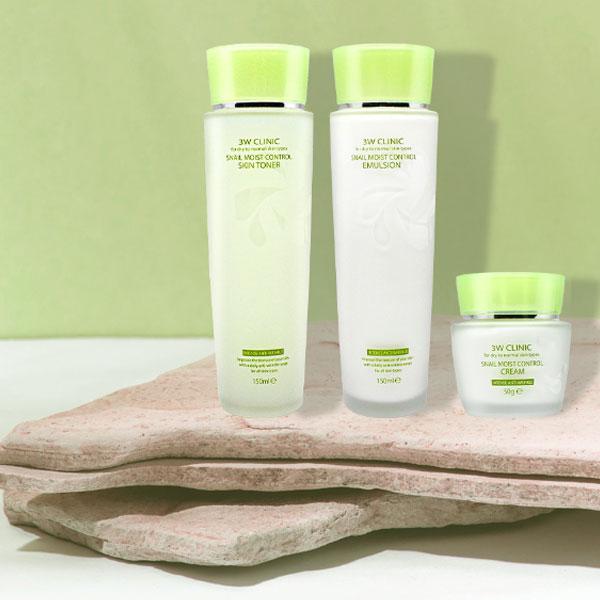 3w Clinic Набор из 3 средств по уходу за кожей Snail Moist Control (Тонер+Эмульсия+Крем)