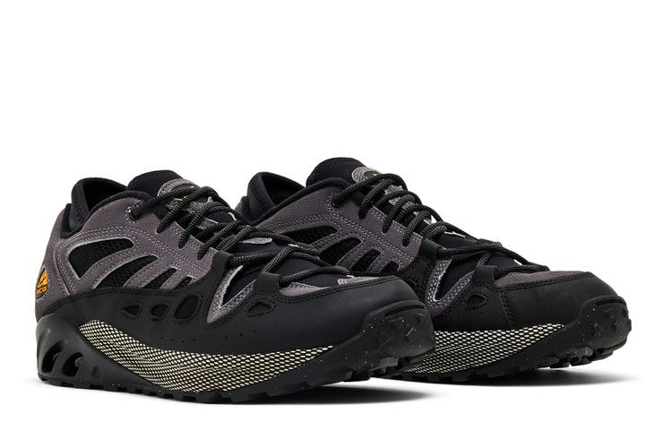 Nike ACG Air Exploraid Светлый Графит Черный Пыль Фотона Золото Каньона