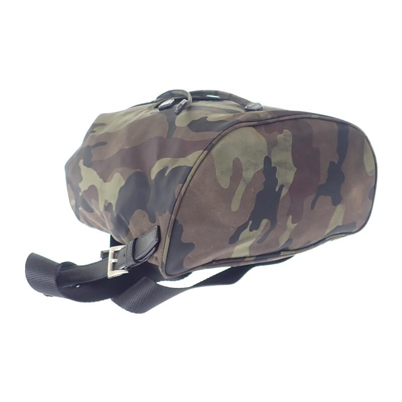 Prada BZ0032_ZSR_F0334 Рюкзак · Рюкзак Ткань Камуфляж/хаки Нейлон/кожа Женский