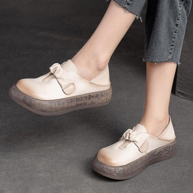 GKTINOO Ручная работа Натуральная кожа Балетки 2024 Новая женская обувь Круглый носок Неглубокие Мягкая подошва Лоферы Ретро Однотонная обувь