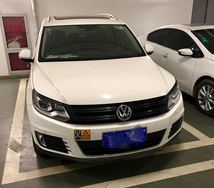 13-17 Tiguan Наклейка для украшения бампера решетки из углеродного волокна