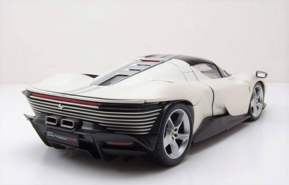 Bburago Signature 1/18 Ferrari Daytona SP3 (белый) 2022