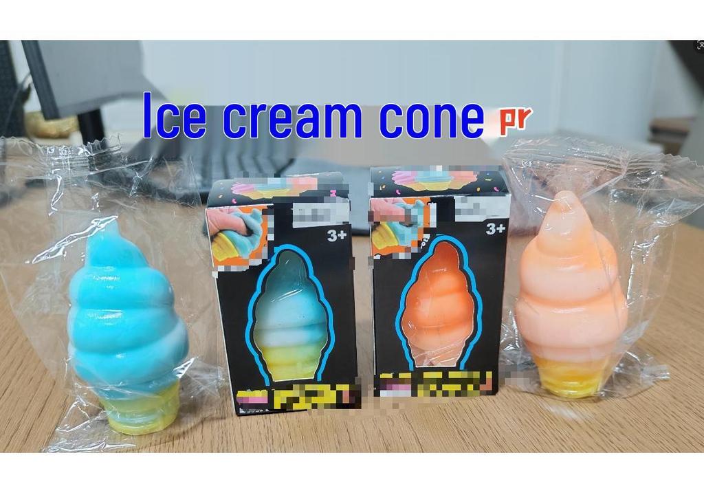 Maltose Ice Cube Dog Face Decompression Squeeze Toy