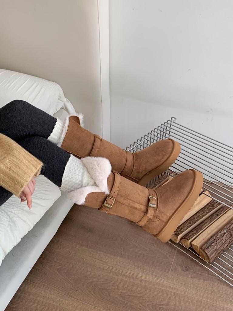 New autumn and winter tall belt buckle, thin thick-soled warm snow women's boots, but two women's boots