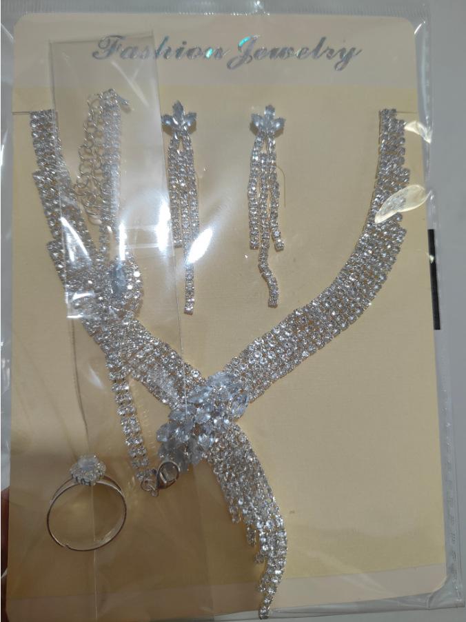 Осеннее Новое Платье Ужин Украшения, Изысканные Свадебные Стразы Цирконий Украшения Ожерелье Серьги Браслет Набор из Трех Предметов 2026