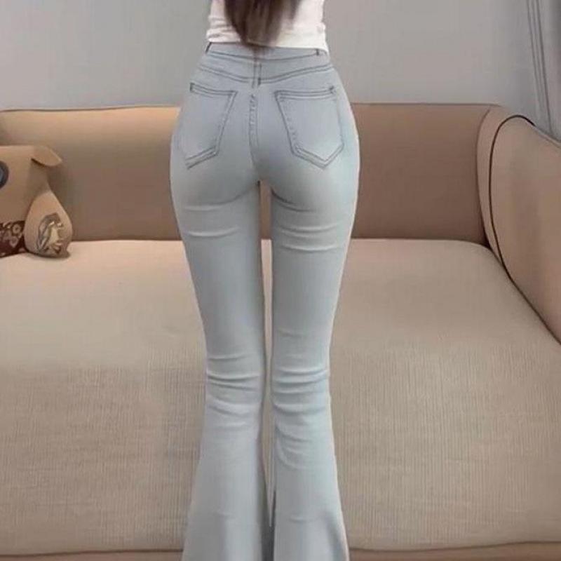 Женские джинсы микро-клеш с высокой посадкой, светло-голубые - корейский стиль, длина девять точек для весны и осени