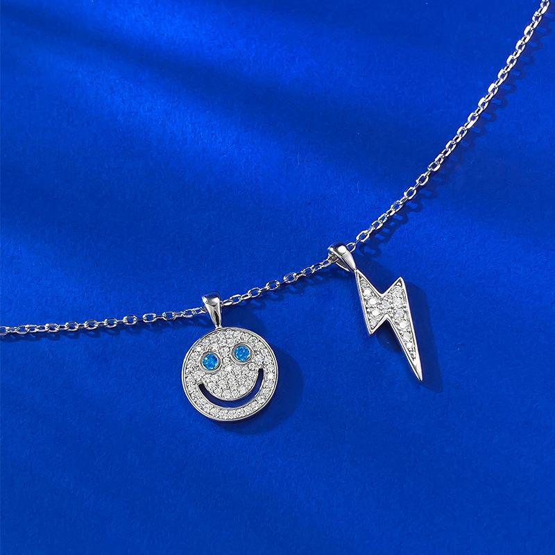 New S925 Silver Smiling Flash Pendant Necklace, Niche, Exquisite, Fashionable, High-quality, of Wedding Jewelry