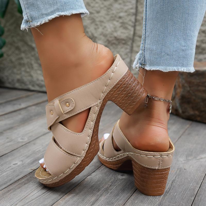 Летние тапочки женские роскошные уличные пляжные нескользящие женские сандалии на плоской подошве женские модные дизайнерские тапочки большого размера 43