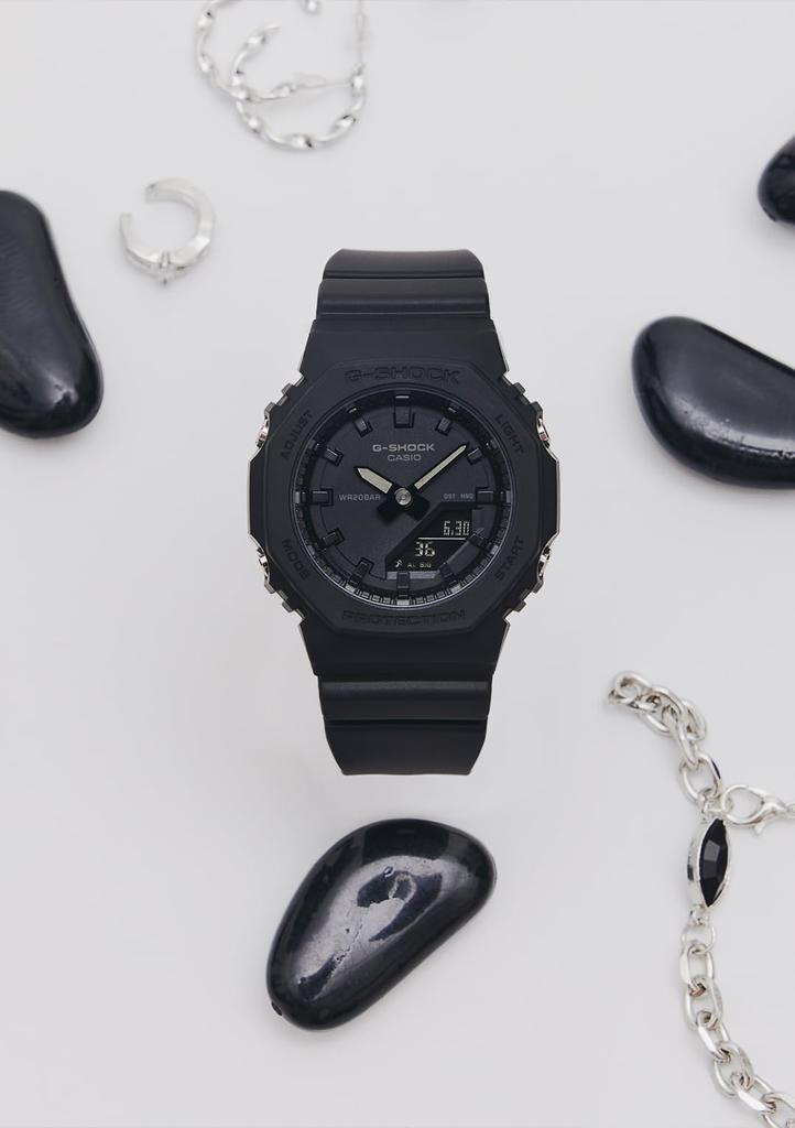 Часы Использует биопластик Черный [Casio] G-Shock [] GMA-P2100BB-1AJF Женский