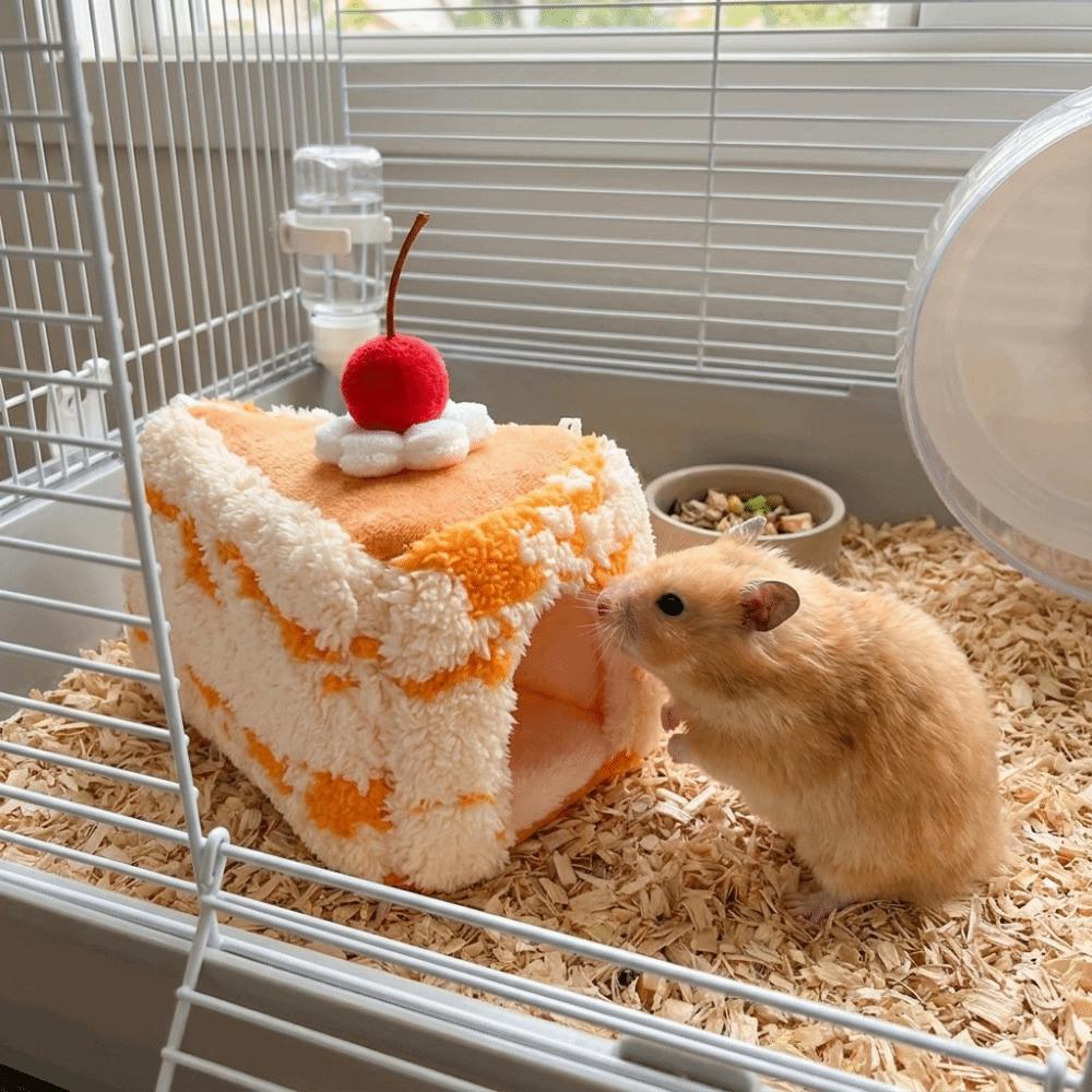 Warm Simulated Cake Hamster Nest Windproof Plush Pet Bed Animal Rest Shelter Indoor Pet House