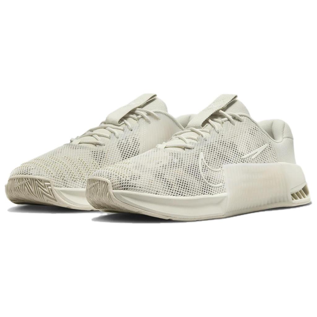 Nike DZ2539-002 Metcon 9 AMP Светлая кость Парус Женские кроссовки