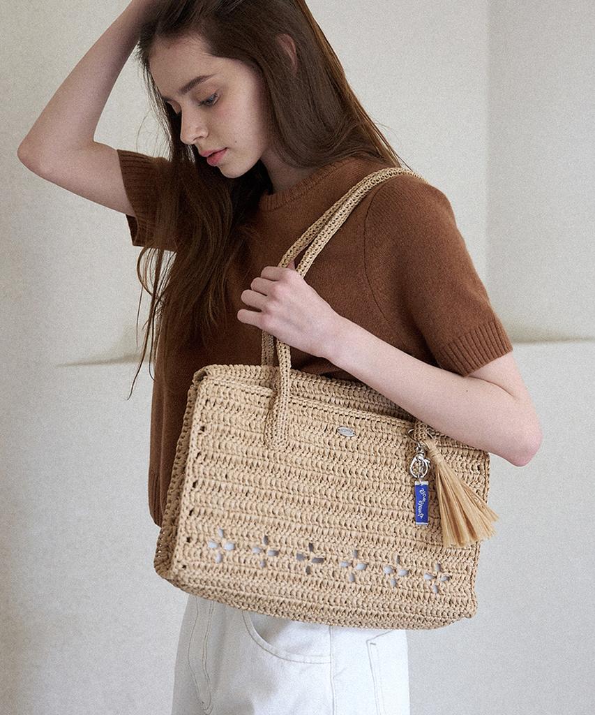 Slowslowly Lily Handmade Crochet Raffia Hermetic Shoulder Bag (+Gift Tassel Keyring Included) _ Natural Beige