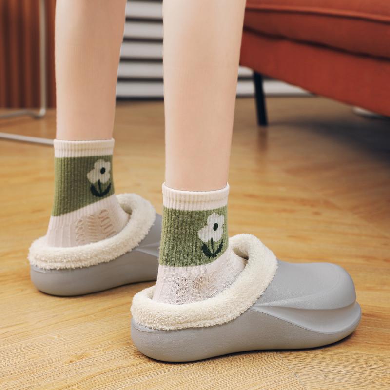 Fashion Mens Shoes New High-quality Home Warm Cotton Slippers for Men's Winter Outdoor Platform Thick Soled Couple Half Slippers 2024