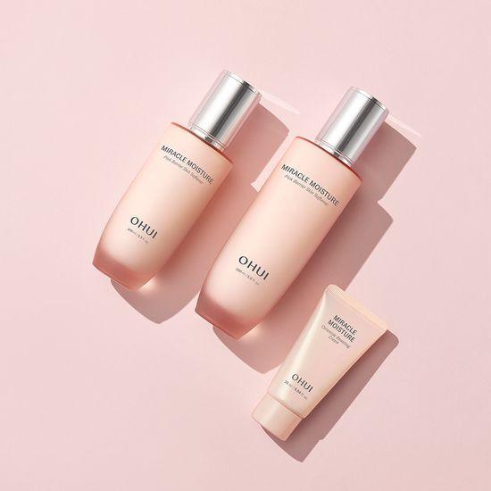 Ohui Miracle Moisture Pink Barrier Набор из 2 предметов