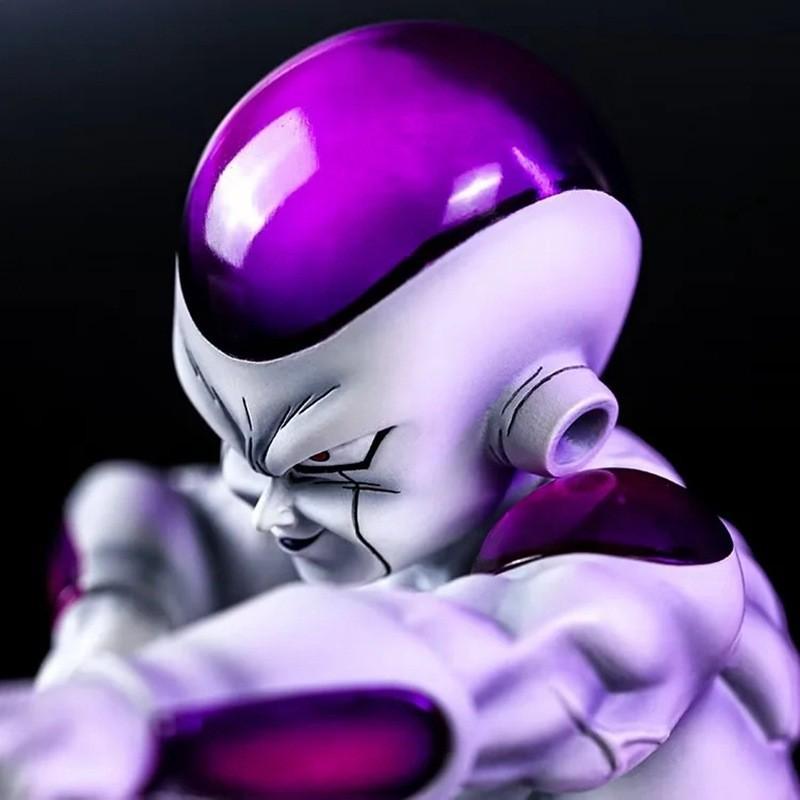 Фигурки Фризы в сидячей позе из One Piece и Dragon Ball Z (Премиум)