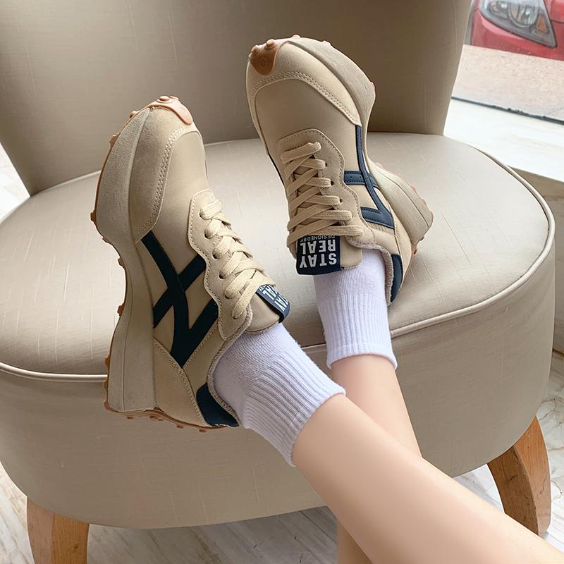 Classic Women Shoes Retro Light Suede Running Shoes Breathable Women Sneakers Damping Jogging Sport Shoes for Women Trainer