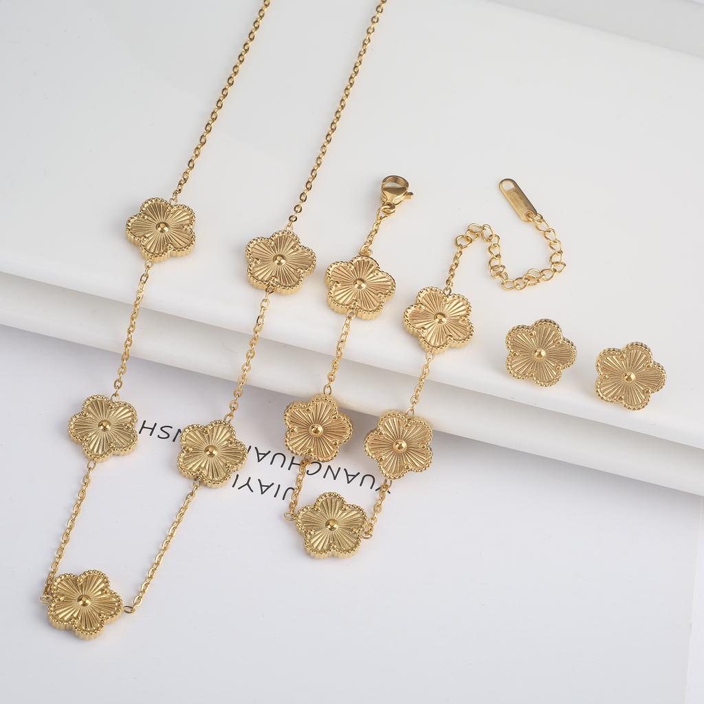 Hot Sale 3Pcs Stainless Steel 18k Gold-Plated Five-Leaf Flower Necklace Earrings Bracelet Zircon Set For Woman Zircon Clover