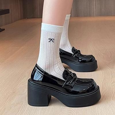 Модные универсальные лоферы в британском стиле женские 2025 лето новые французские удобные на толстой подошве нескользящие увеличивающие рост маленькие кожаные туфли