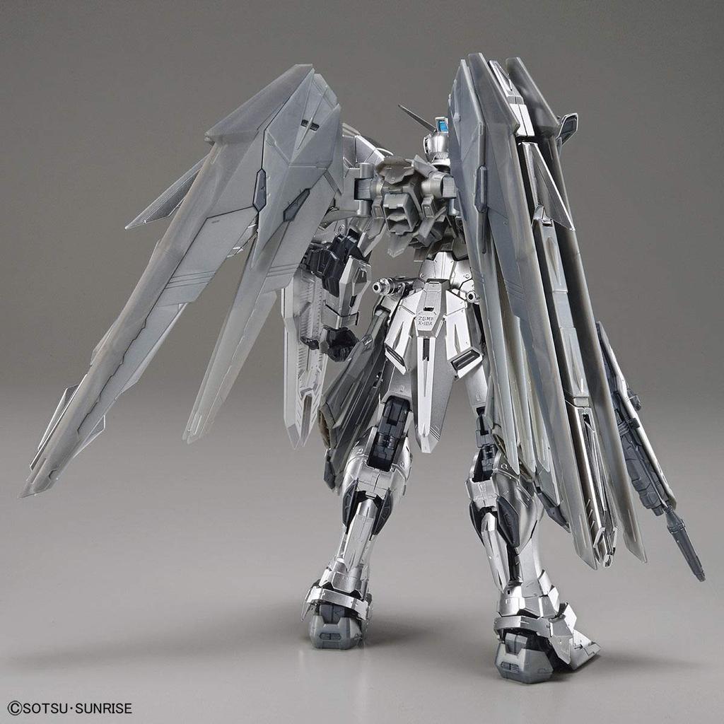 BANDAI SPIRITS Gundam Base Exclusive MG Freedom Gundam Mobile Suit Gundam SEED 1/100 Ver.2.0 [Silver Coating]