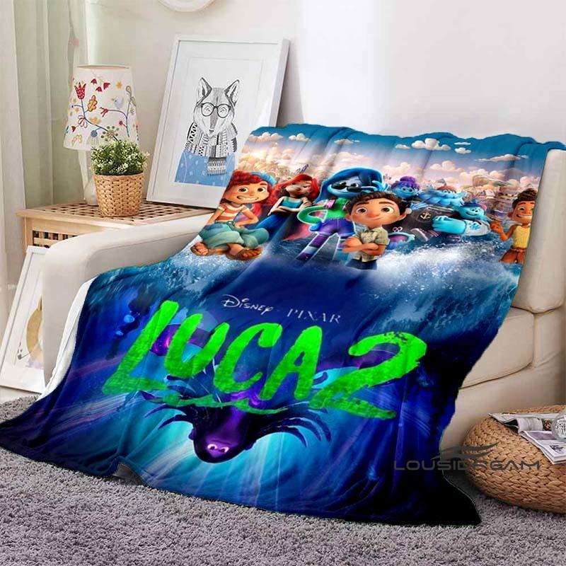 This cartoon Luca blanket is warm and comfortable, suitable for adults, and is an ideal choice for sofas, picnics, RVs, and othe