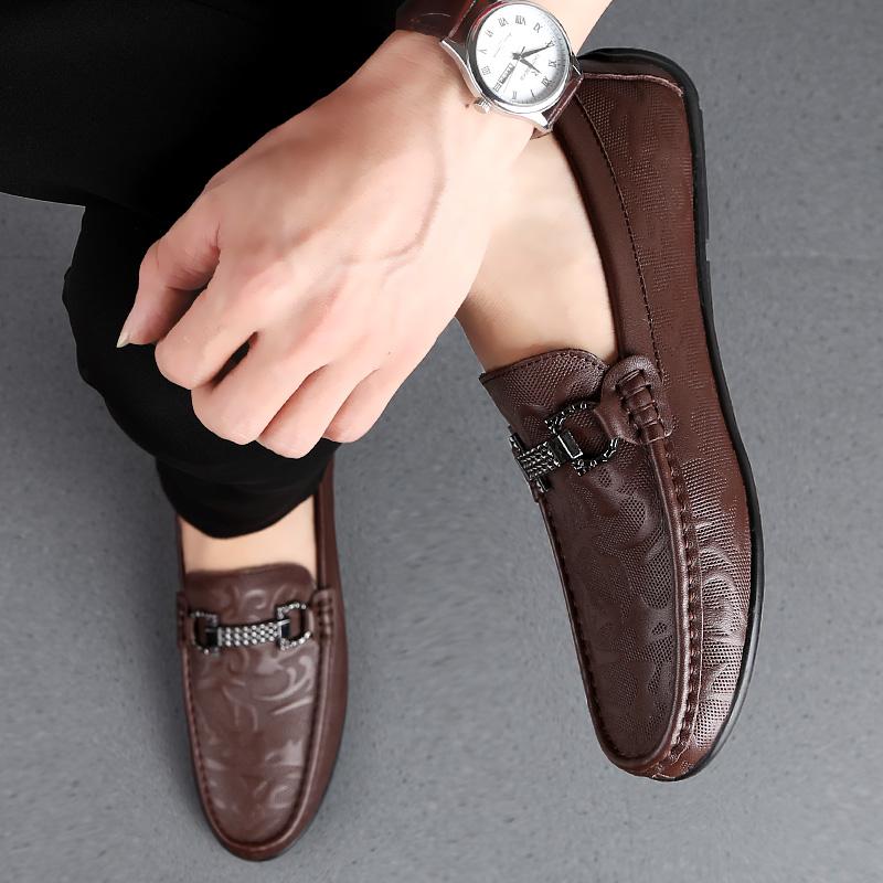 FashionClassic Men Comfortable Slip On British Style Shoes Male Casual Leather Shoes Men Wedding Dress Loafers Mens Lightweight Driving