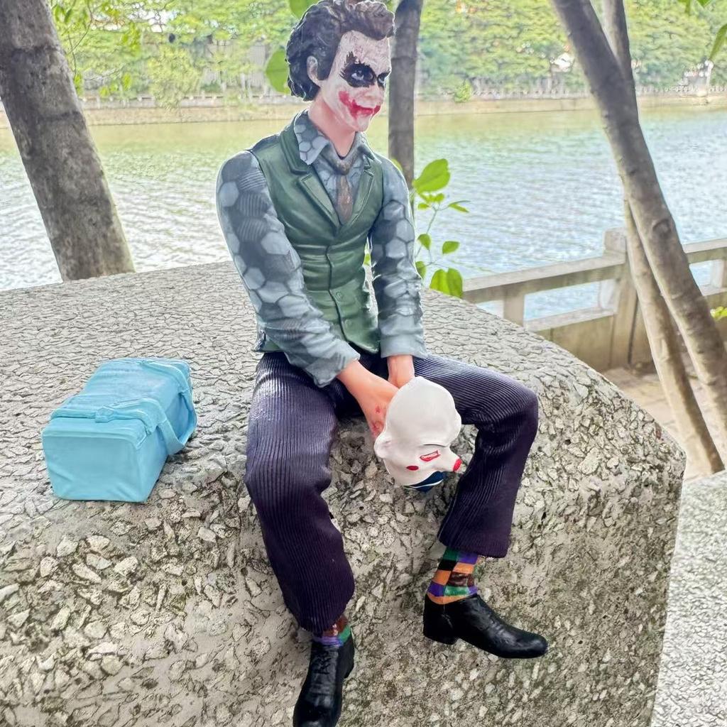 Joker Heath Ledger 16cm Sitting Posture Roof Decoration CarDoll Tail Pendant Collectible Action Figure Statue for Toys & Hobbies